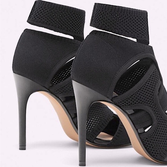 Zara Black Stretch Sandals with Wrap Ankle Strap size 6.5 - Picture 3 of 12